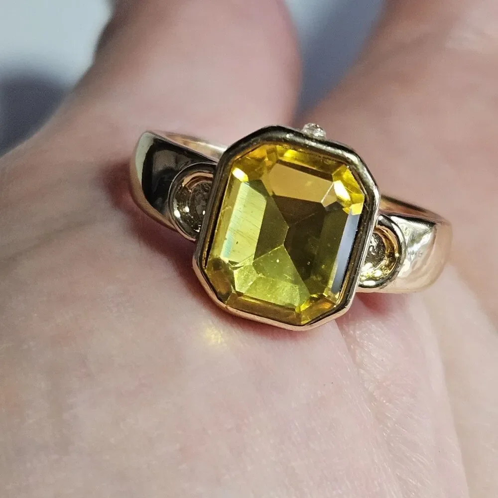 Unbranded this gold